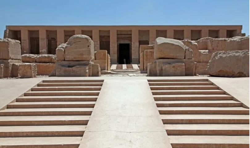 Antik Mısır Tapınağı